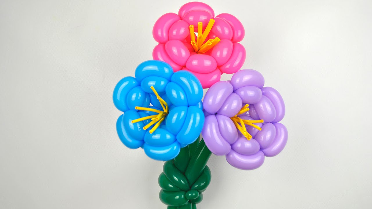 Flower of balloons