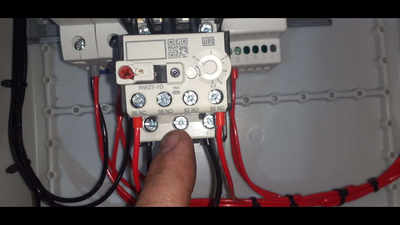 PROTEÇÃO ELÉTRICA PARA MOTOBOMBA PISCINA.