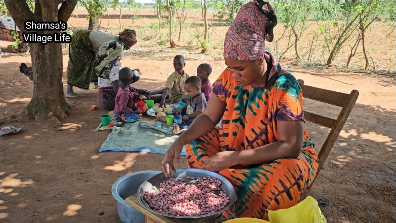 Cooking lunch organic beans and rice #villagelife #cooking