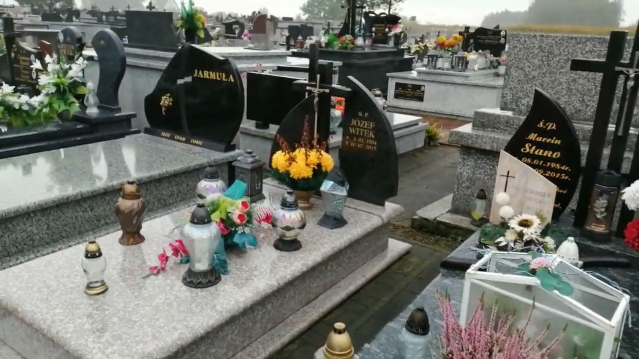 Cmentarz parafialny parafii łukowa pw. Matki Bożej Bolesnej.