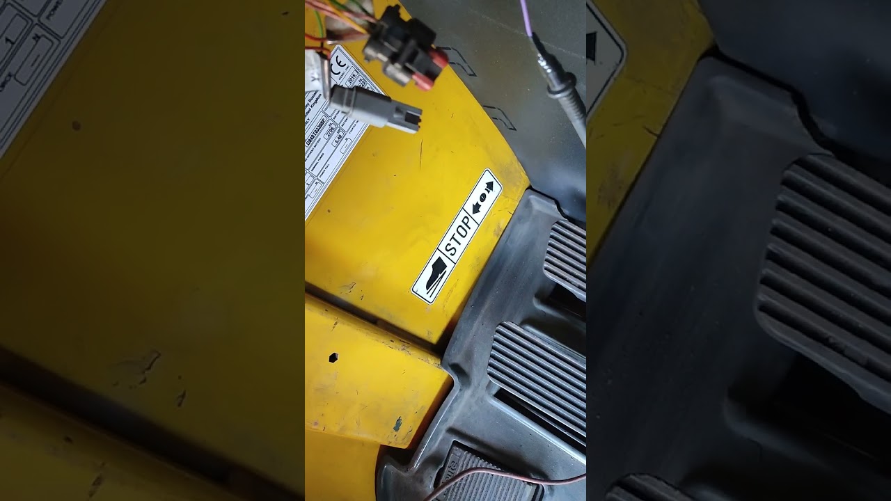 Empilhadeira YALE MR16 ELÉTRICA -  Instalação de Rastreador e Telemetria