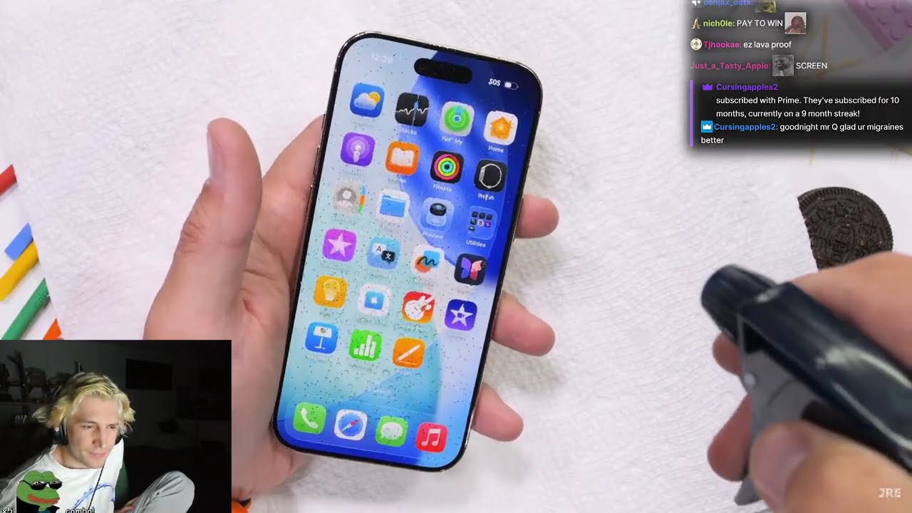 xQc отреагировал на тест iPhone на прочность в условиях атмосферных воздействий
