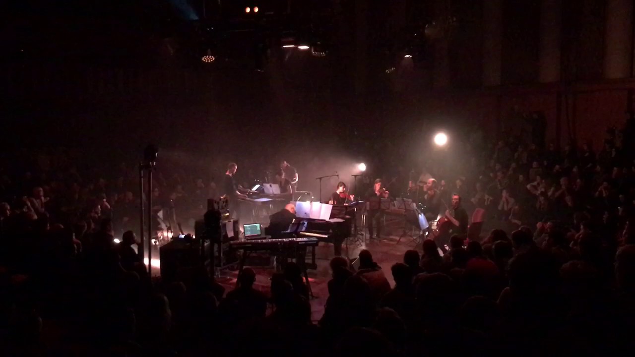 Jóhann Jóhannsson – Flight from the city (live)