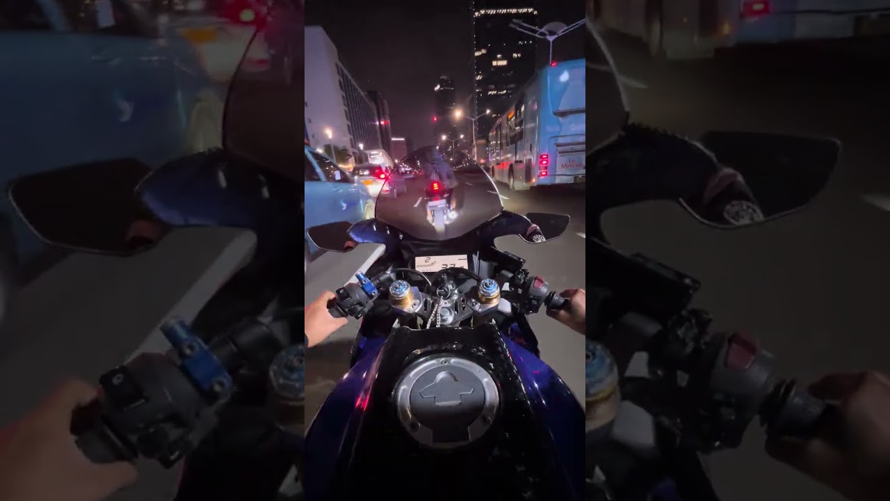 Night ride Jakarta city #nightride #jakarta #citylights #bikelover 