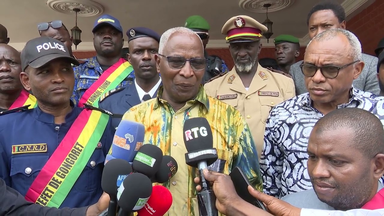 Le Premier Ministre à Pita : 𝐮𝐧𝐞 𝐦𝐨𝐛𝐢𝐥𝐢𝐬𝐚𝐭𝐢𝐨𝐧 𝐜𝐢𝐭𝐨𝐲𝐞𝐧𝐧𝐞 𝐚𝐮𝐭𝐨𝐮𝐫 𝐝𝐮 𝐩𝐫𝐨𝐣𝐞𝐭 𝐝𝐞 𝐧𝐨𝐮𝐯𝐞𝐥𝐥𝐞 𝐂𝐨𝐧𝐬𝐭𝐢𝐭𝐮𝐭𝐢𝐨𝐧
