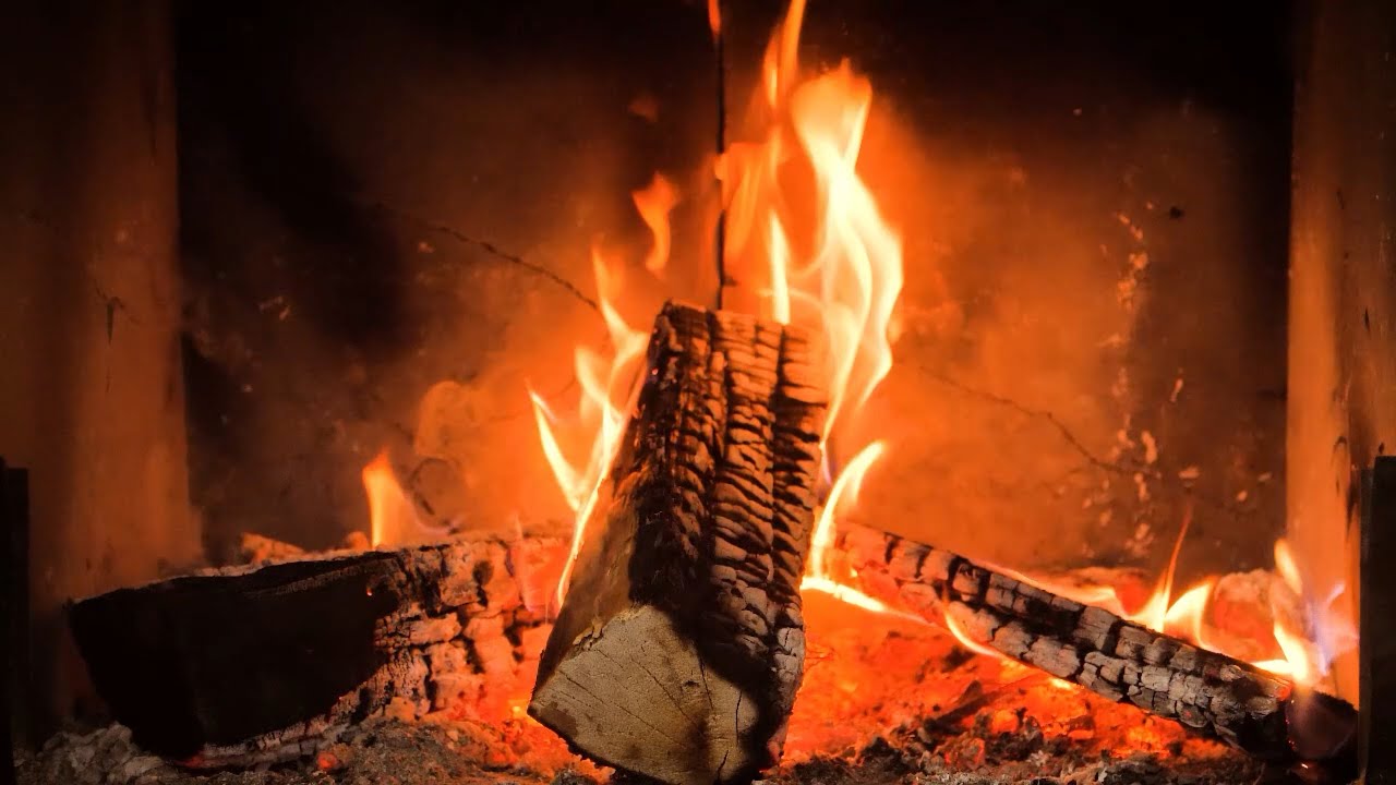 1 Hours of Relaxing Classical Music with Cozy Fireplace, Mozart, Beethoven