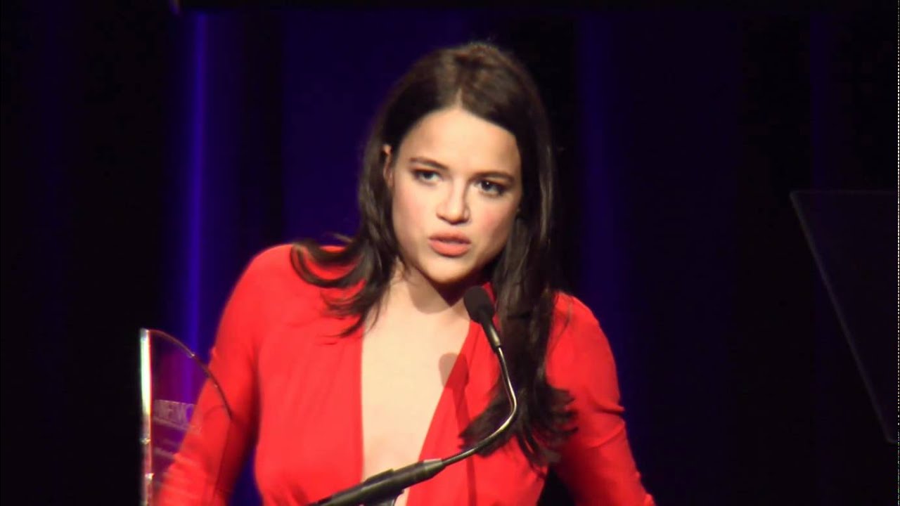 Michelle Rodriguez accepts award at 2012 NHMC #ImpactAwards