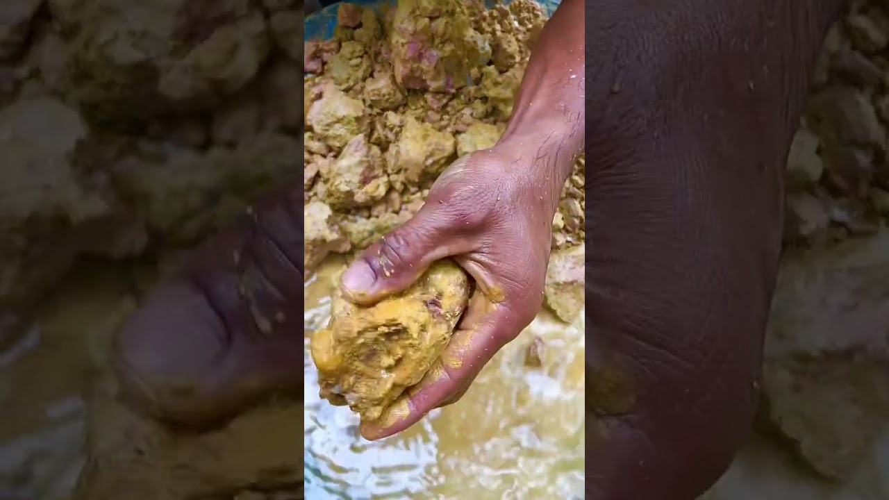 Wow!! On the edge of this cliff I found millions of gold grains