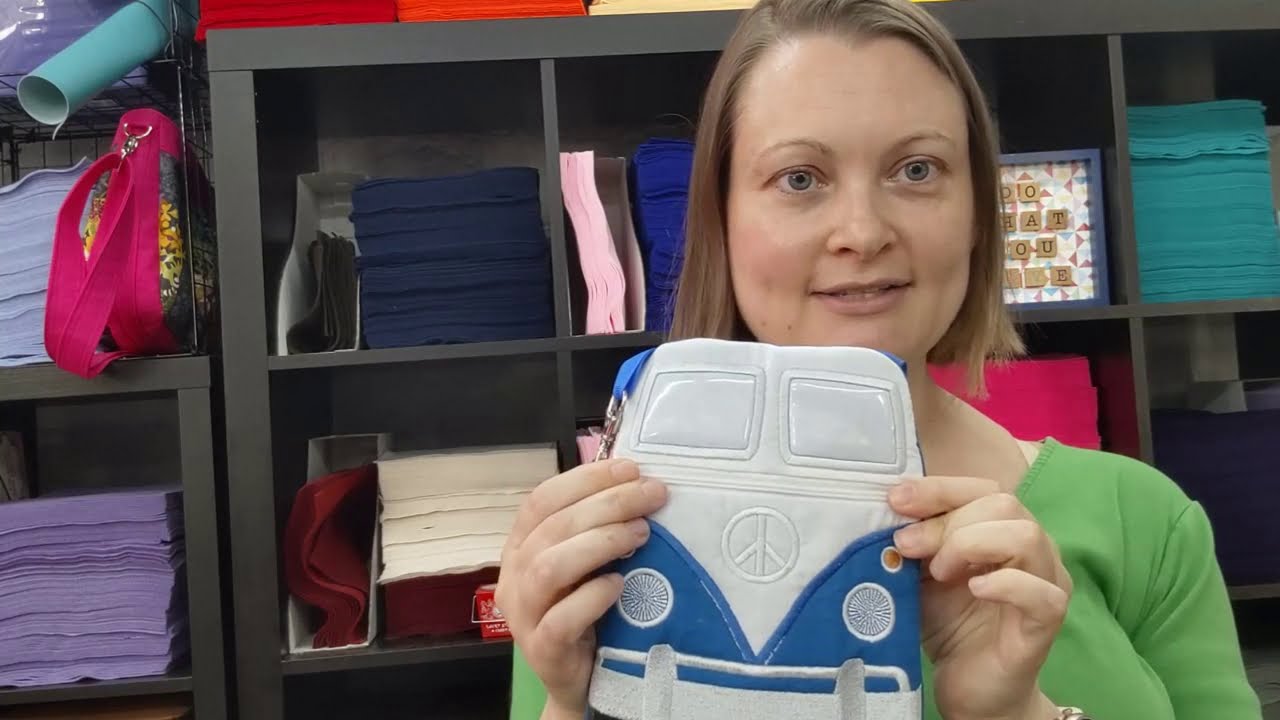 Mini Bus Zipper Bag Tutorial - ITH Machine Embroidery DIY - Disorderly Threads