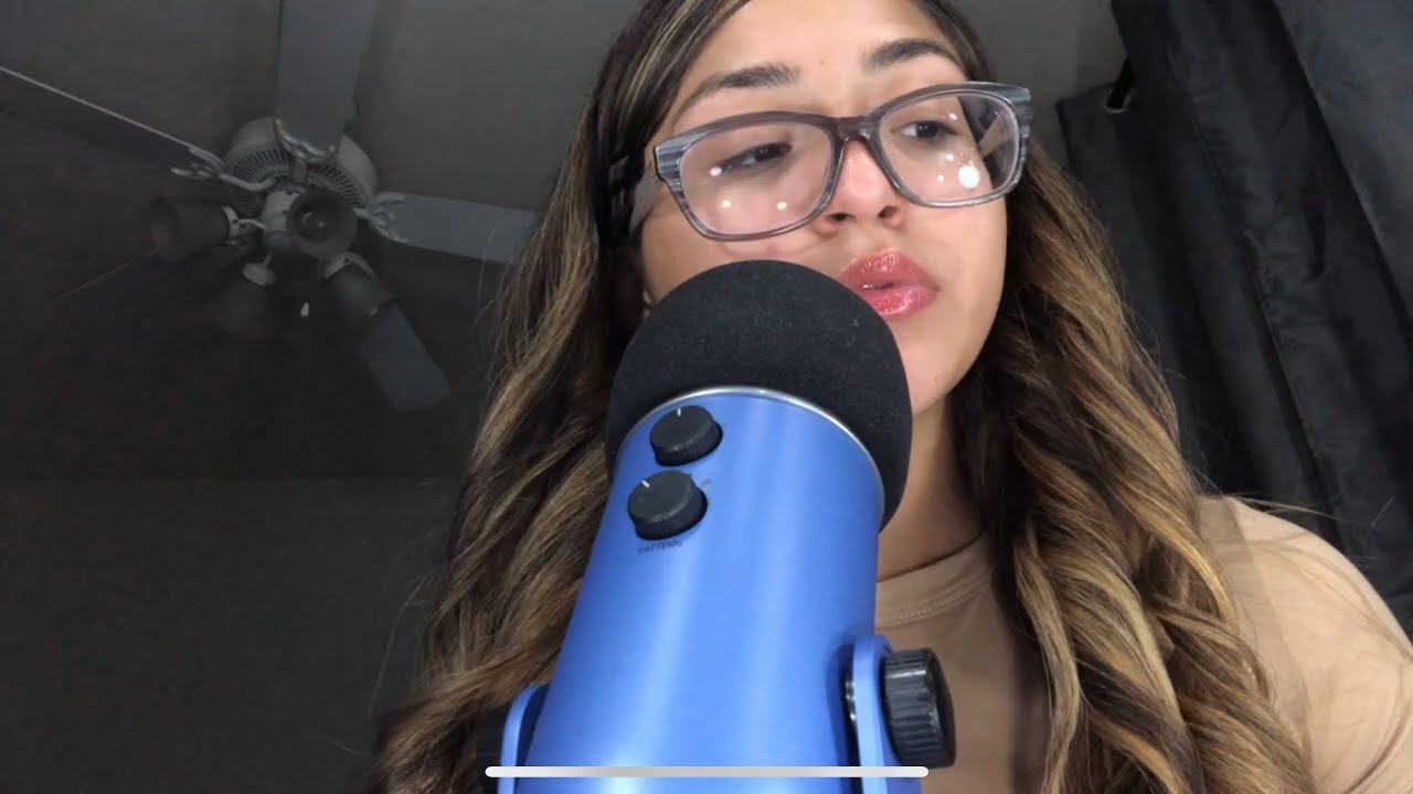 [ASMR] Inaudible/Unintelligible whispers + Gum Chewing 👄(Tingly Mouth Sounds)