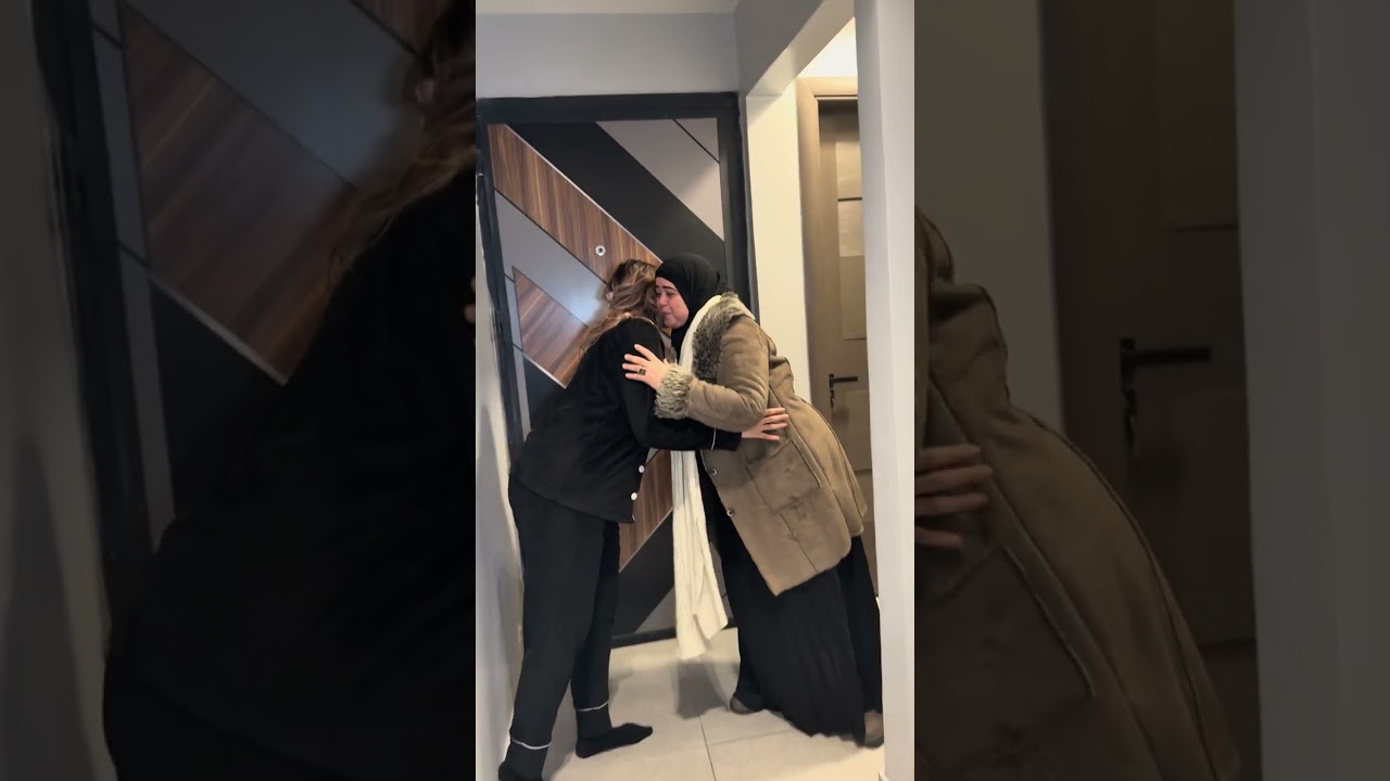 حماتي متخانقه معايا وجايا شقتي بس أنا مسكتش جبتلها ضرتها 😂