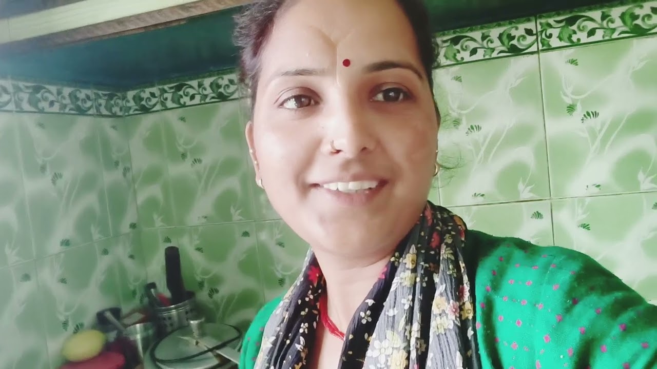 Holi ki taiyariyan shuru hone lag Gai