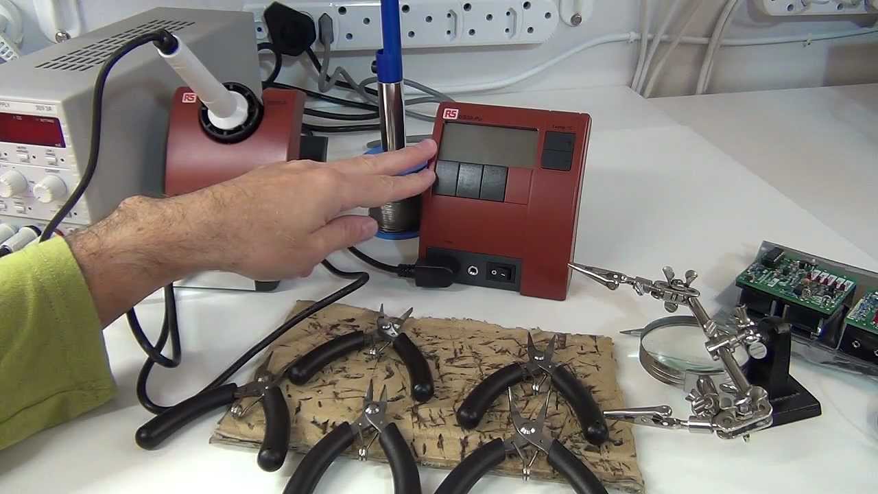 T4D #6 - Closer look at the lab, soldering station and chit chat...