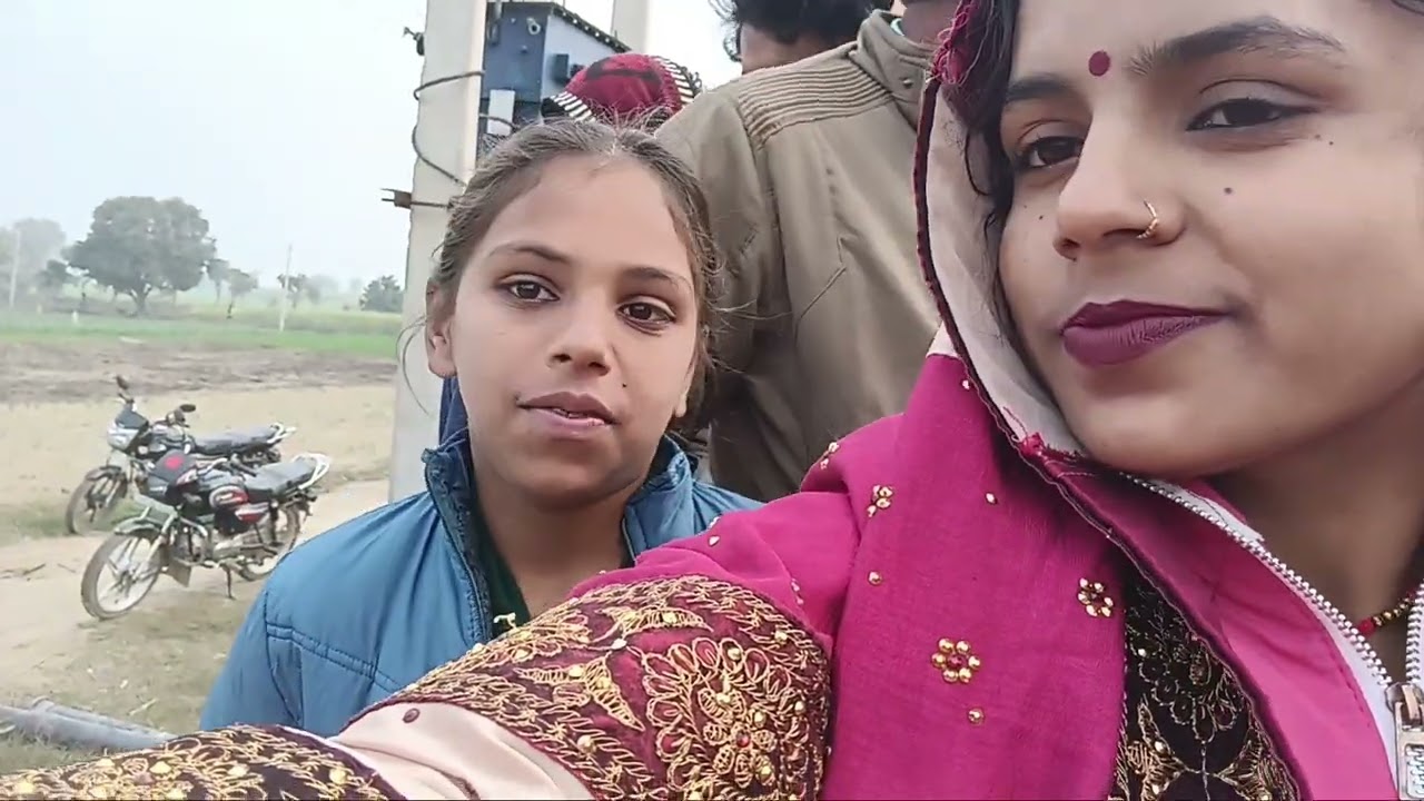 हम  आज कीर्ती जी से मिलने आऐं हैं कीर्ती जी की तरह हमें भी सपोर्ट करें।
