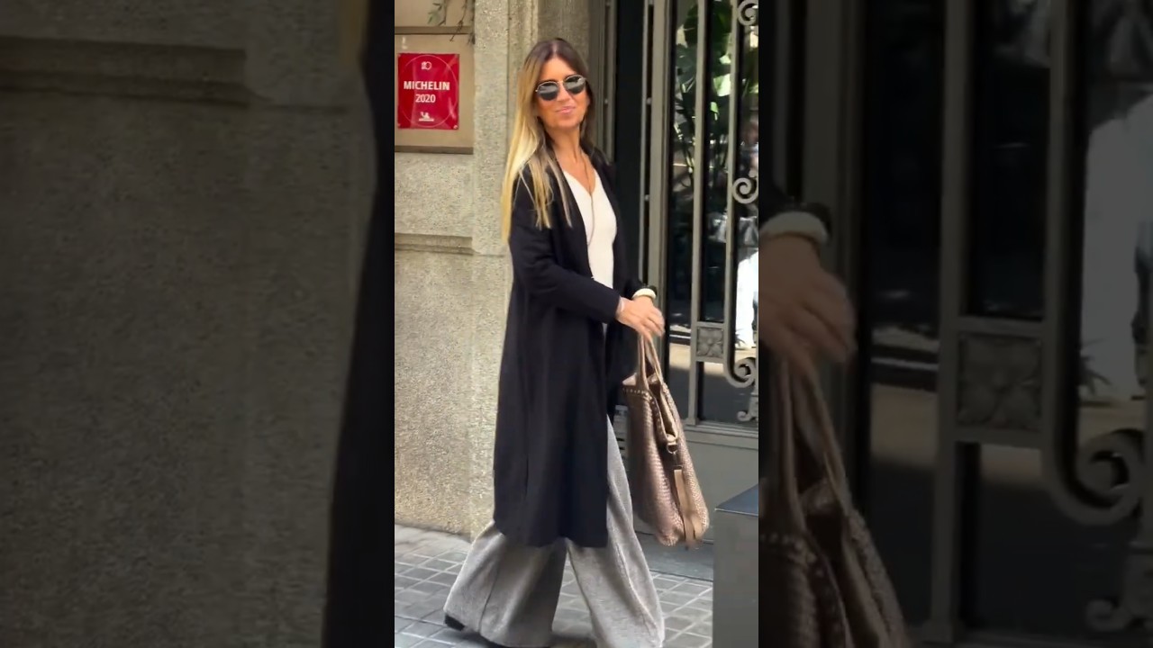 Look Casual De Primavera: Abrigo Oscuro, Top Claro Y Pantal&oacute;n Suelto 🏙️ #fashiontrends #outfitideas