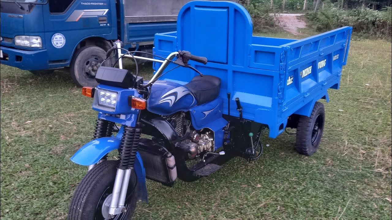 Xe ba bán tại xưởng cơ khí chế tạo máy