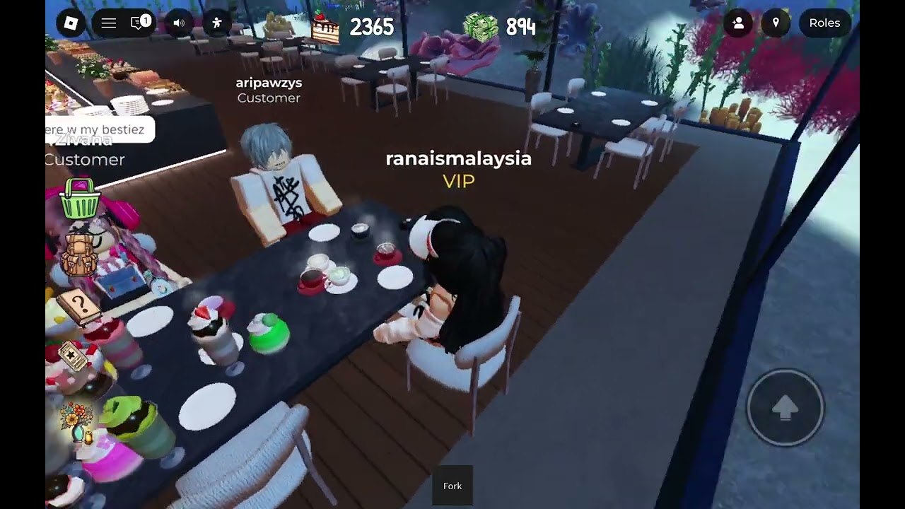 KHAYLA NAURA AKA ME PLAYING ROBLOX BUT WITH MY FRIENDS