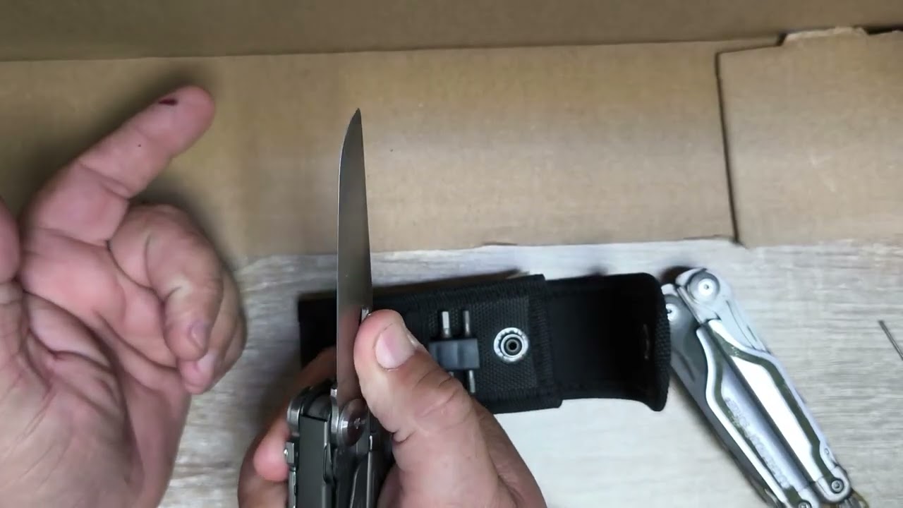 Обзор мультитулы Daicamping DL30 и сравнение с Leatherman Surge.