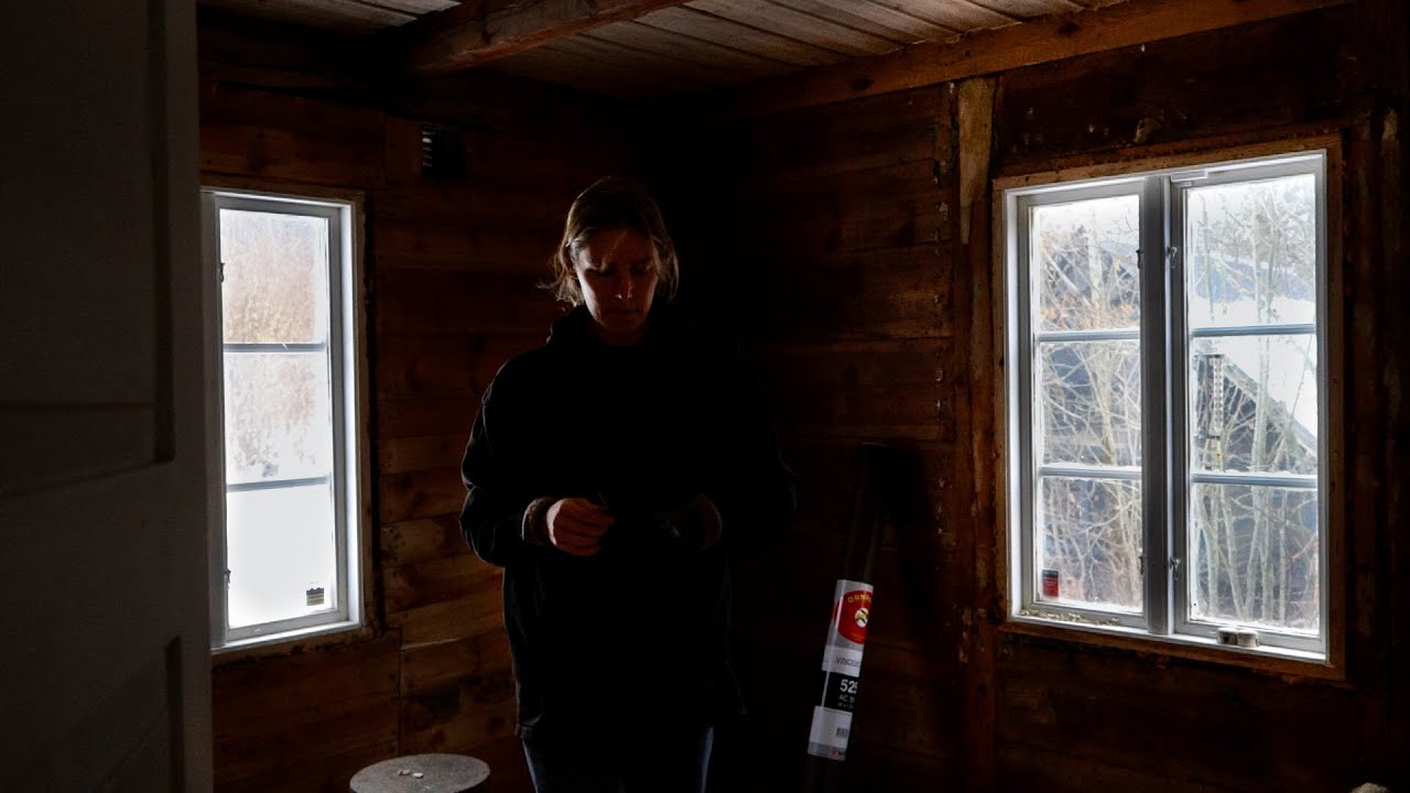 #7 Starting to insulate the old wooden house + the ups and downs of farm living