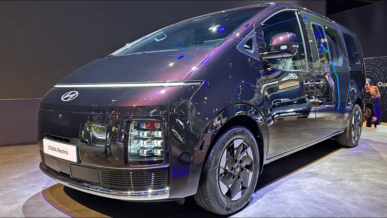NEW Hyundai Staria Electric LUXURY 7-seater 2026 - Visual Review
