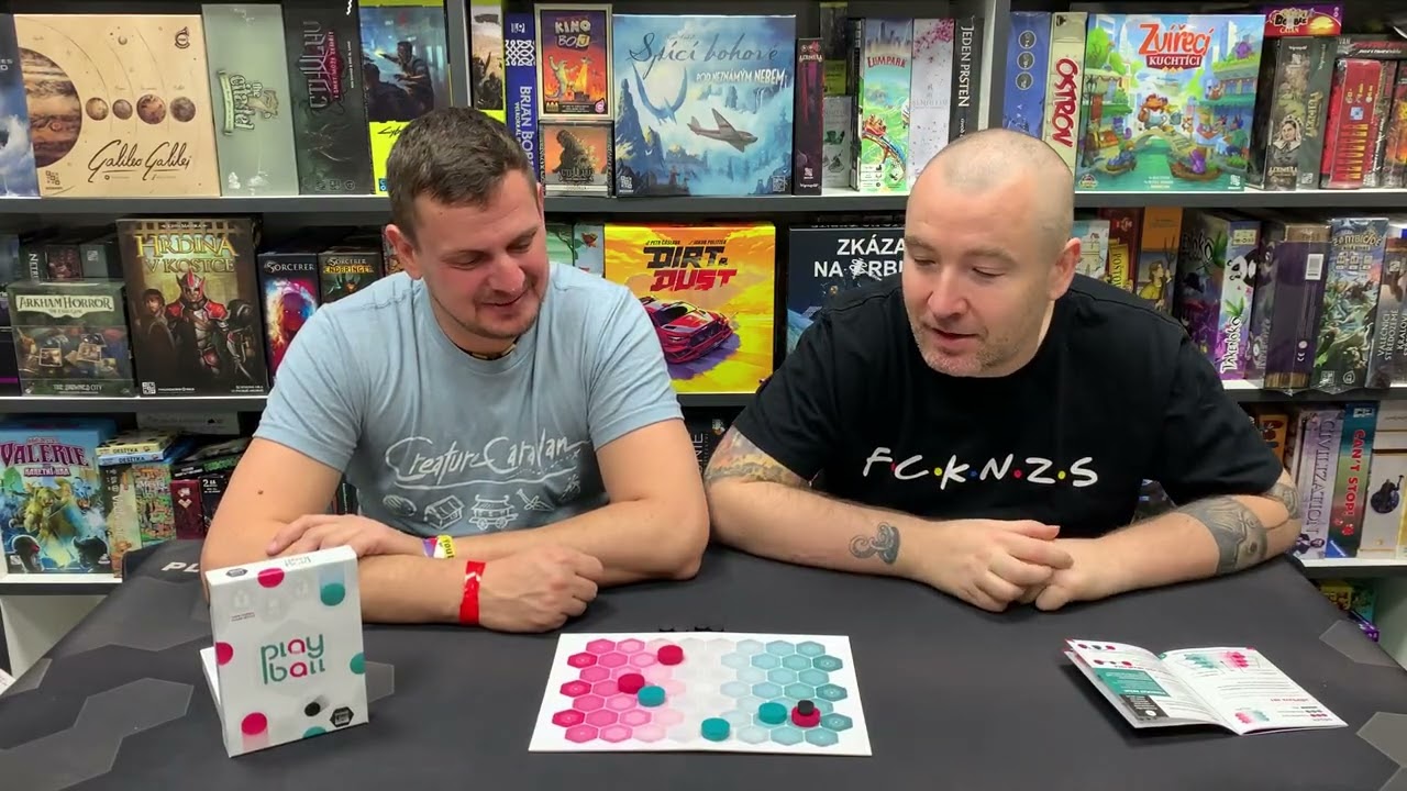 Playball - abstraktn&iacute; deskovka pro dva hr&aacute;če s překvapivou hloubkou