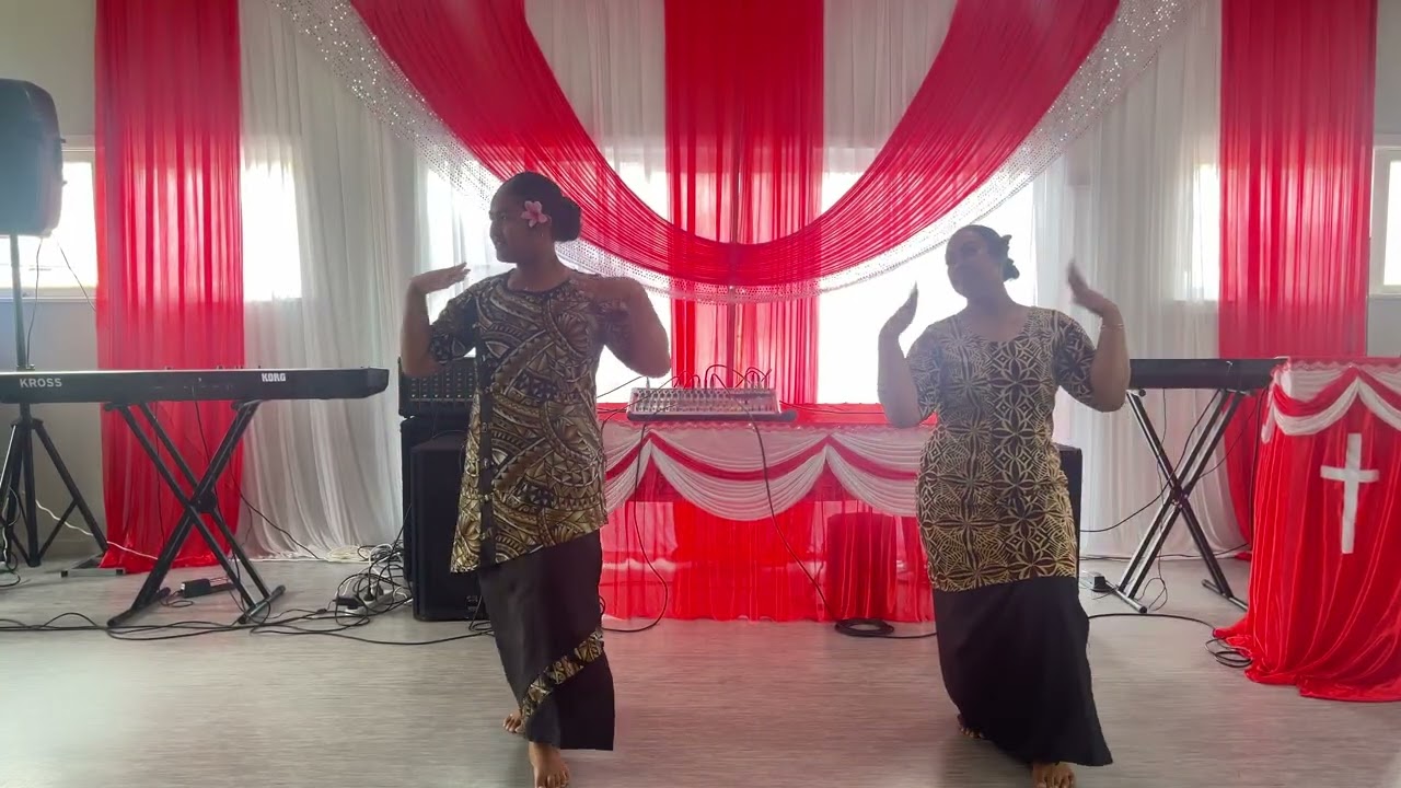 Siva faaleagaga by Colleen & Mercy 