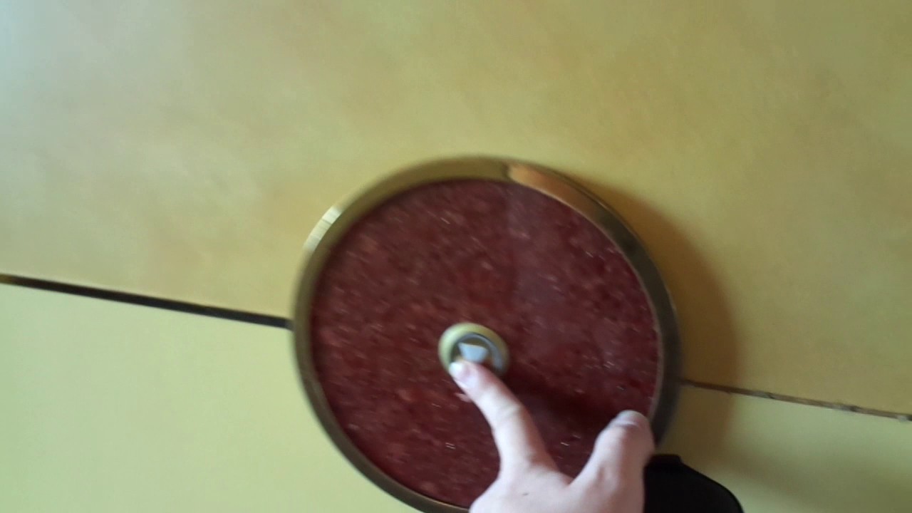 Another video: 3x Very Nice 2004 MacGregor KONE Minispace Tr. Elvs@Cruiseship M/S Birka Stockholm