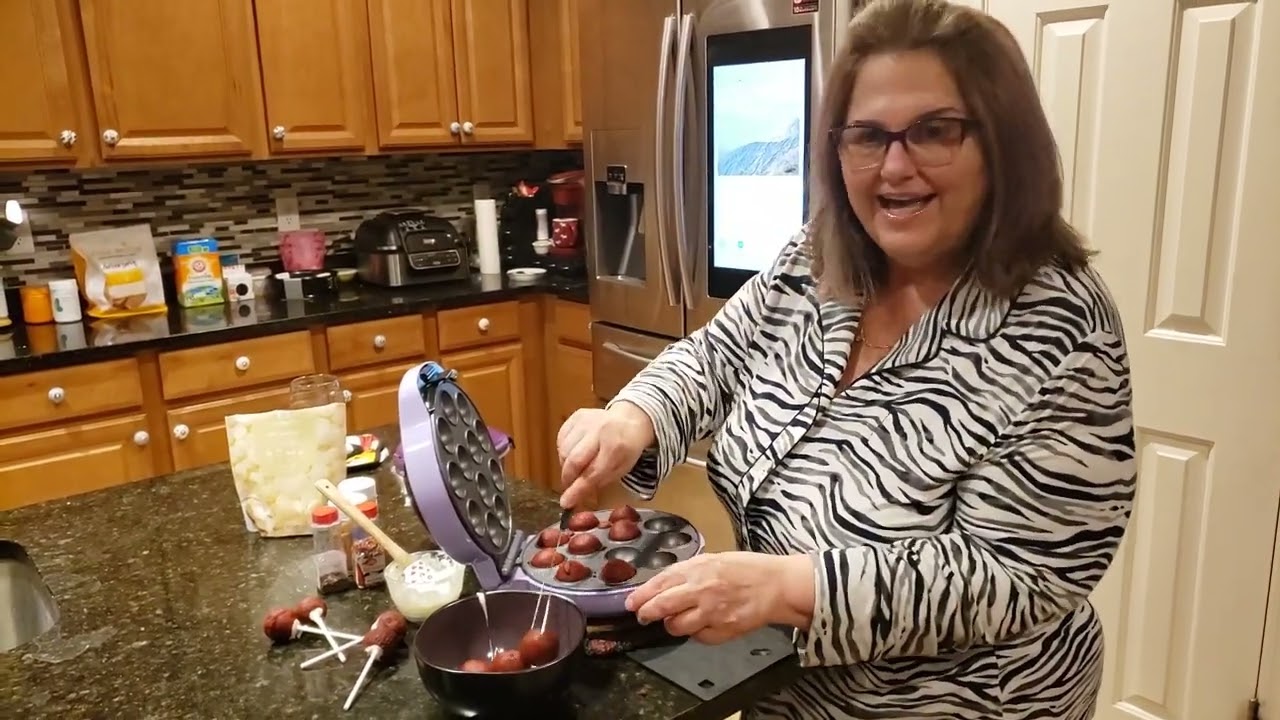Cake Pops  Dose the cake pop maker works or not?