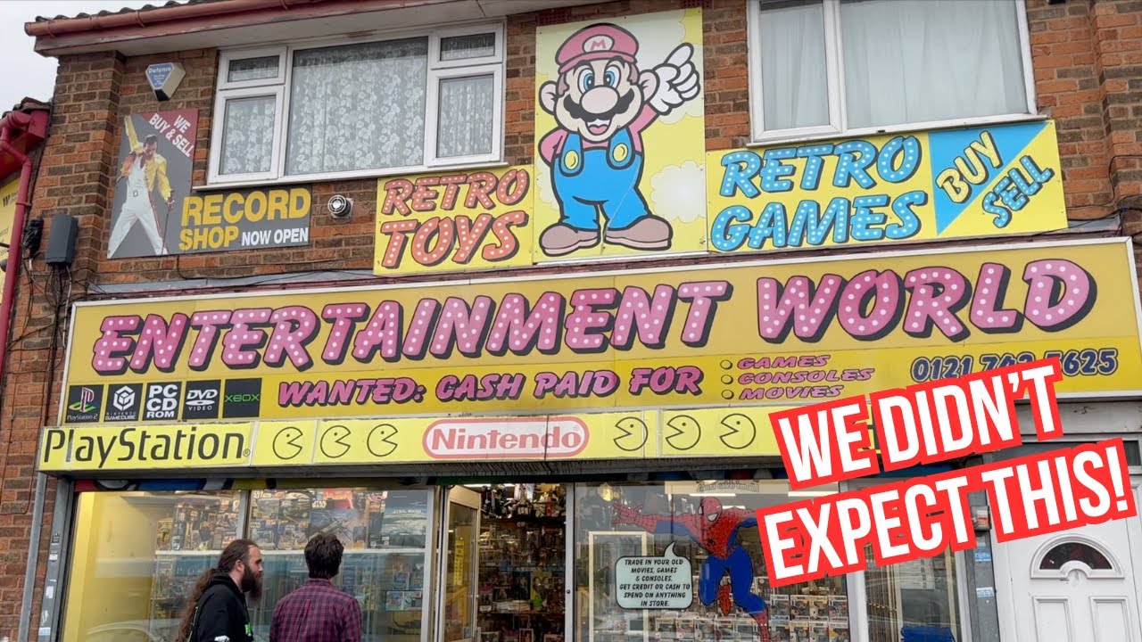 These stores were FILLED with TOY TREASURES! 🇬🇧