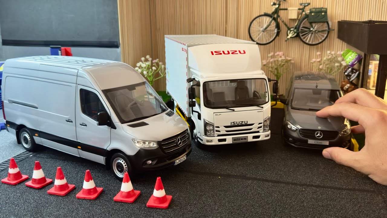 Van Class Miniature Diecast Model Colection