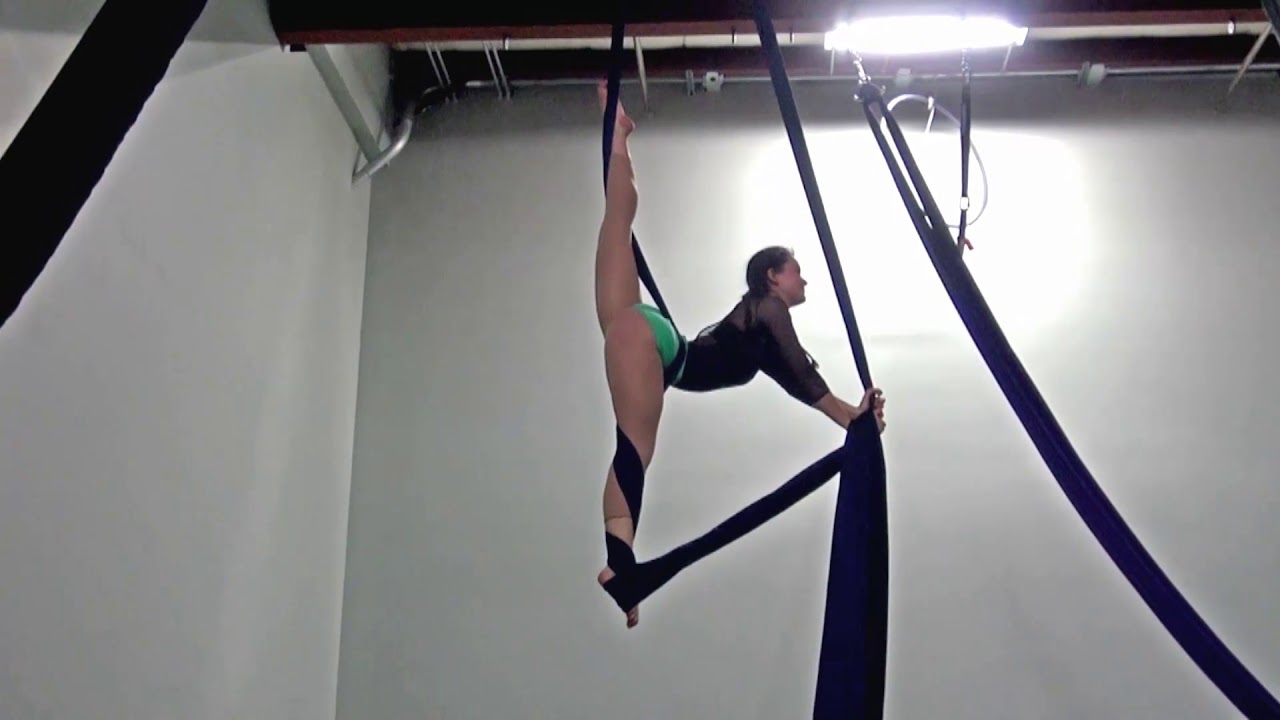 Alexandria performs Aerial Silks at Lux Showcase February 9, 2019
