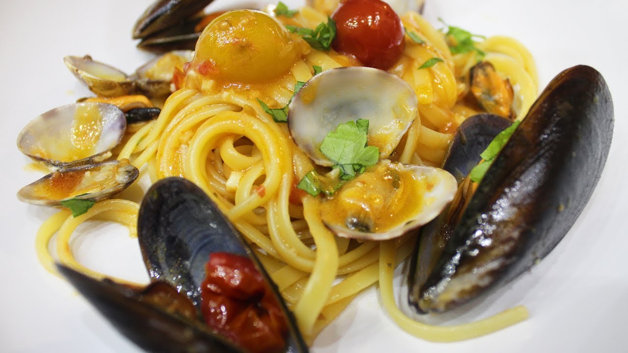 LINGUINE COZZE E VONGOLE CON POMODORINI GIALLI E ROSSI | FoodVlogger
