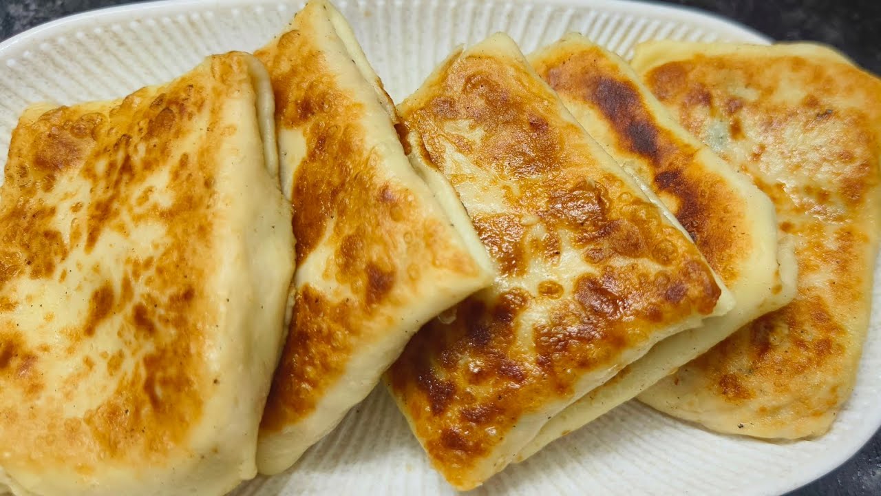 Crispy Chicken Cheese Partha Recipe | Breakfast Me Banye Chicken Cheese Partha Recipe 