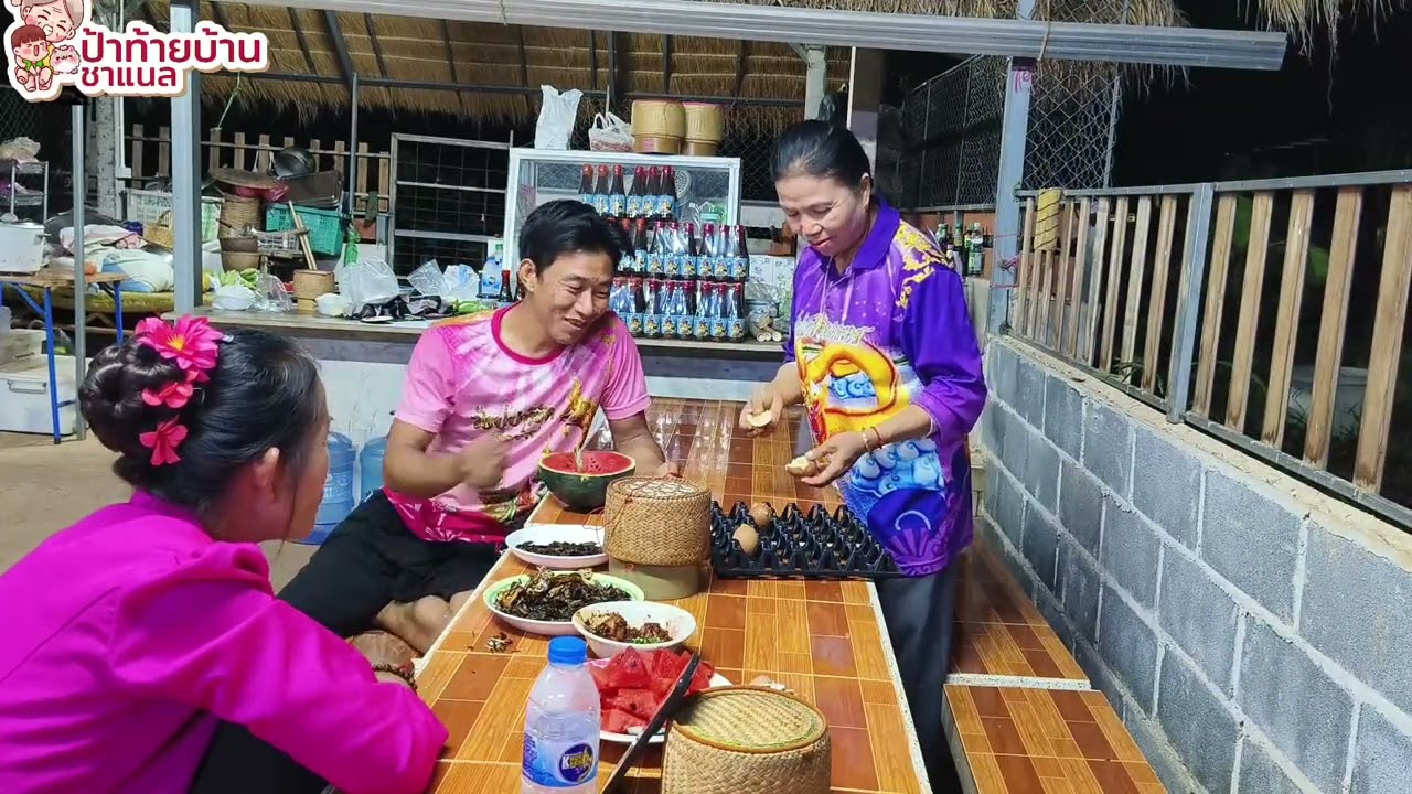 บ่าวมืดทำไข่ทรงเครื่องให้กับสว. ทำไมถึงเป็นแบบนี้กินแมลงมีโปรตีน
