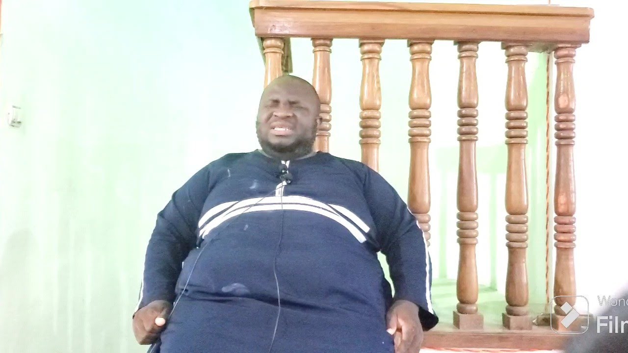 Sheikh Essumaila hafidhuahullah  Palestra feita na mesquita Babu- Salam  Tema: A vida dos suahabas