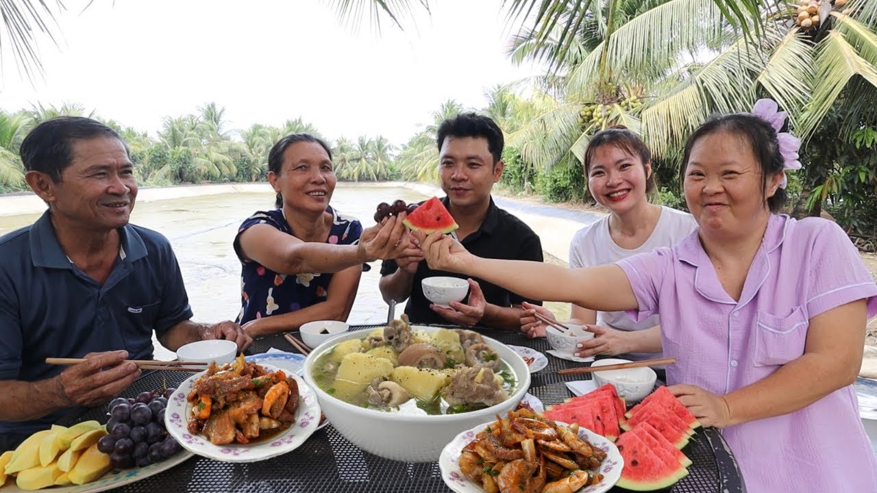 V490. Sake hầm đuôi heo - Tép rim thịt nước dừa,Bữa cơm 2 món gia đình miền tây.