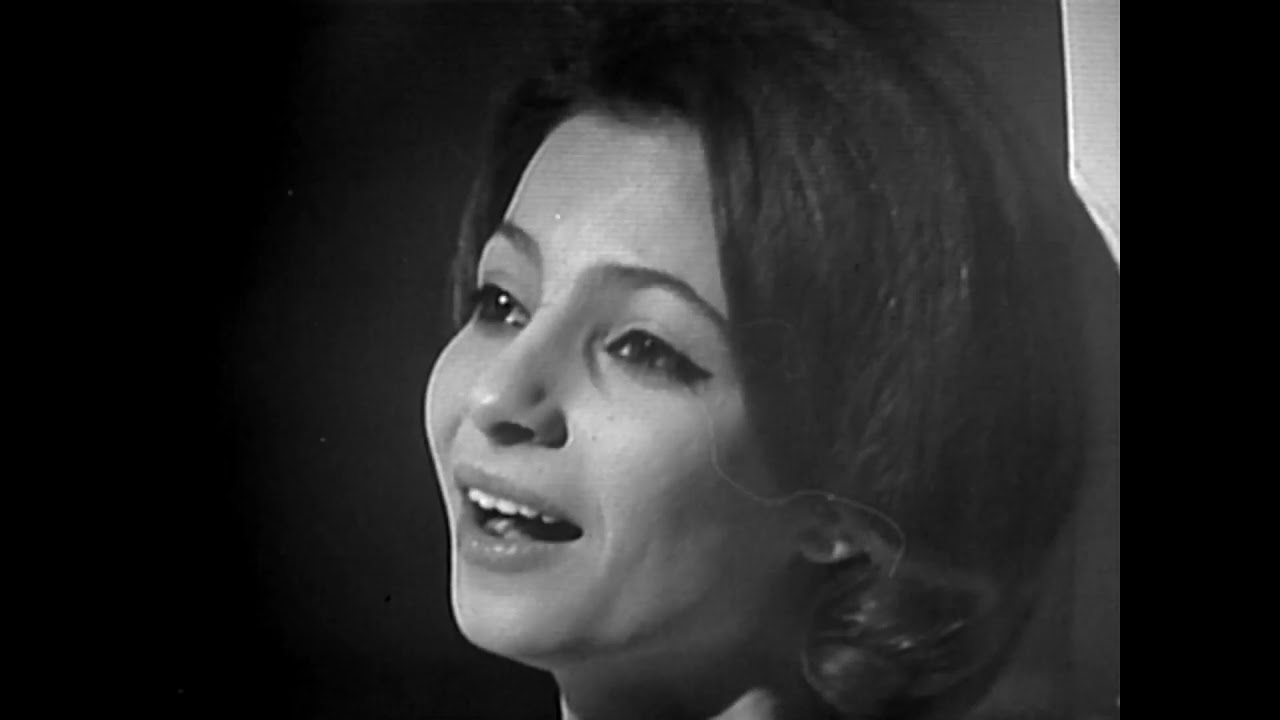 1963 Switzerland: Esther Ofarim - T'en vas pas (Place 2 at Eurovision Song Contest) with SUBTITLES