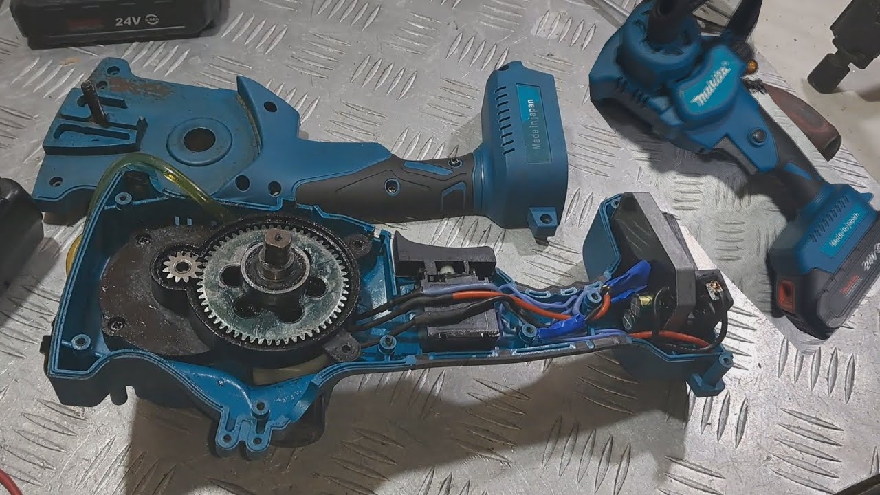 Аккумуляторная мини-пила Makita (Китай) не работает - неудачный ремонт.