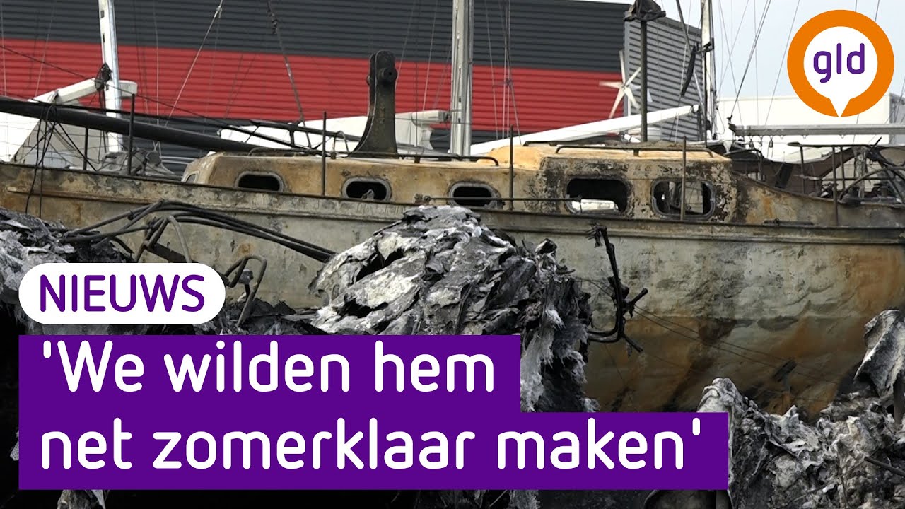 Verkoolde stukken boot, ellende is groot na brand op jachtwerf in Harderwijk | Omroep Gelderland