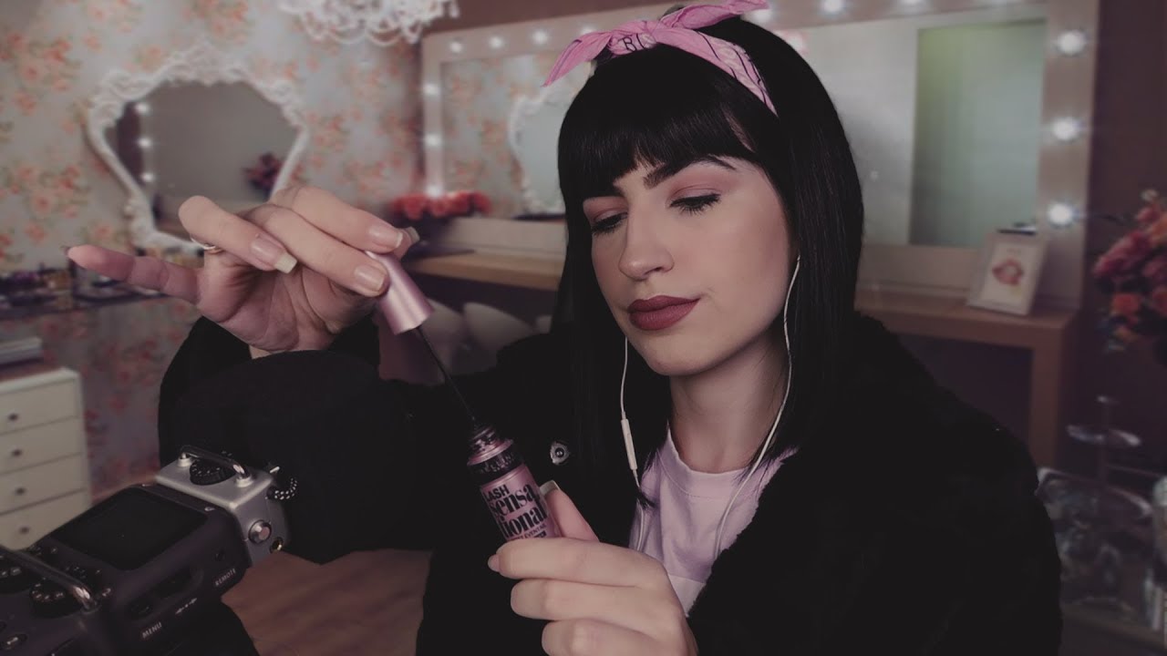 ASMR BINAURAL - MAQUIANDO VOCÊ!