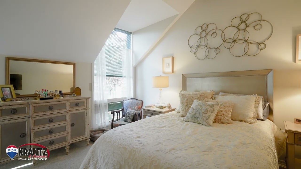 37 Cutter Place # H, Osage Beach is a GEM!