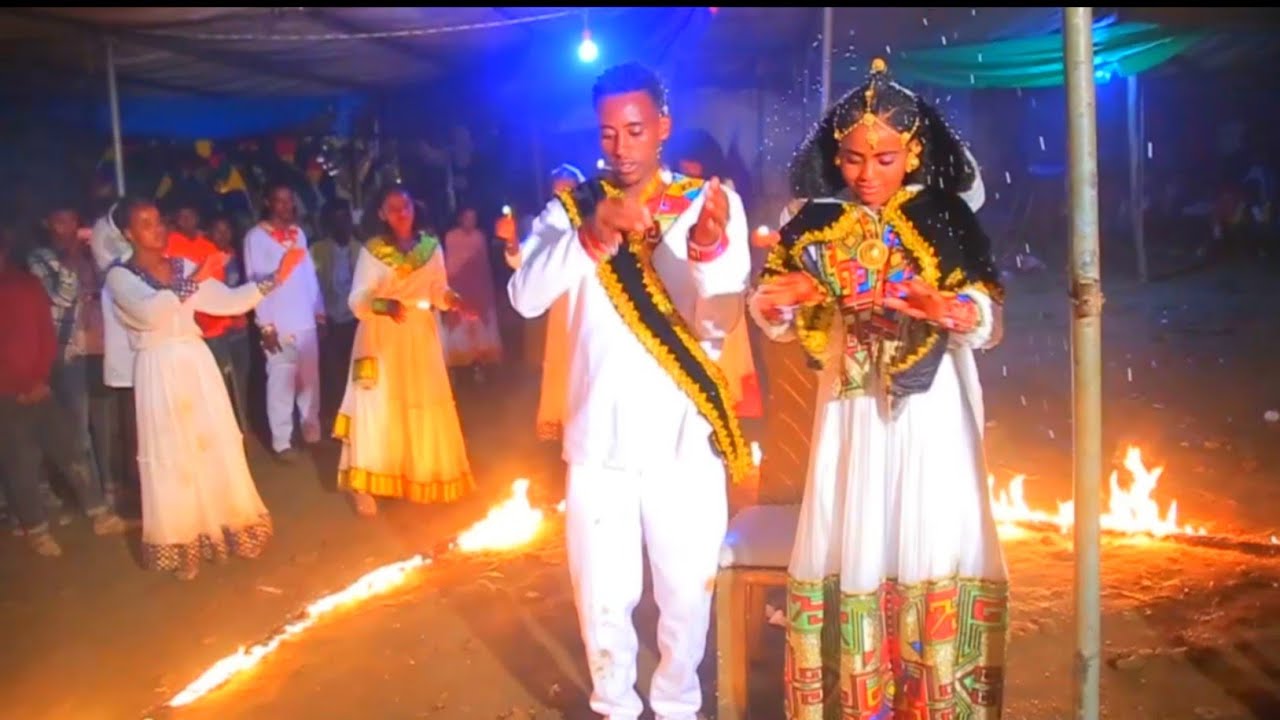 ዝገርም መርዓ ትግራይ መርዑ ብዕዱማትን ወለድን ተዓጅቦም ኣብ ዳስ እናሳዕስዑ Tigray Traditional wedding #ShopTheRealDeal