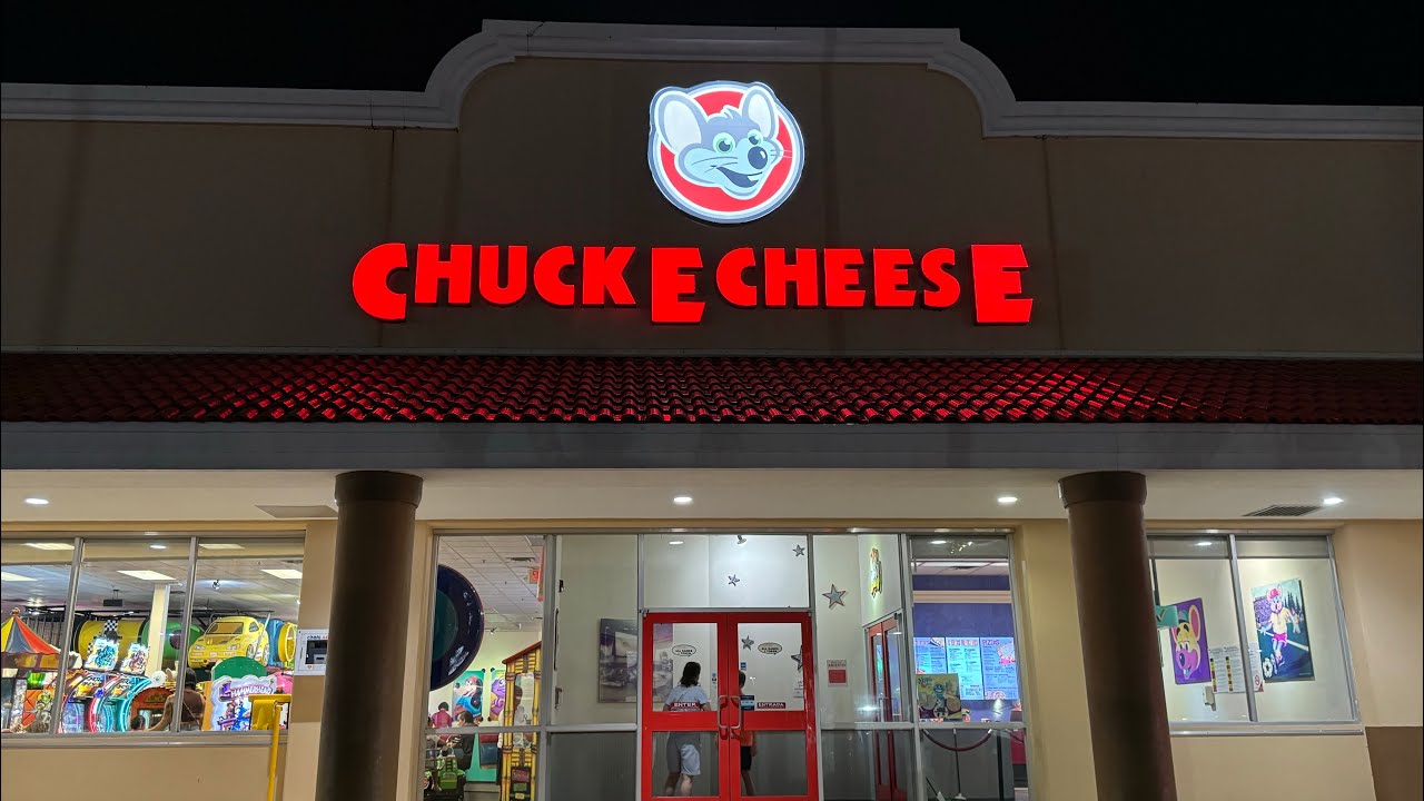 Chuck E Cheese - BAYAMÓN, PR