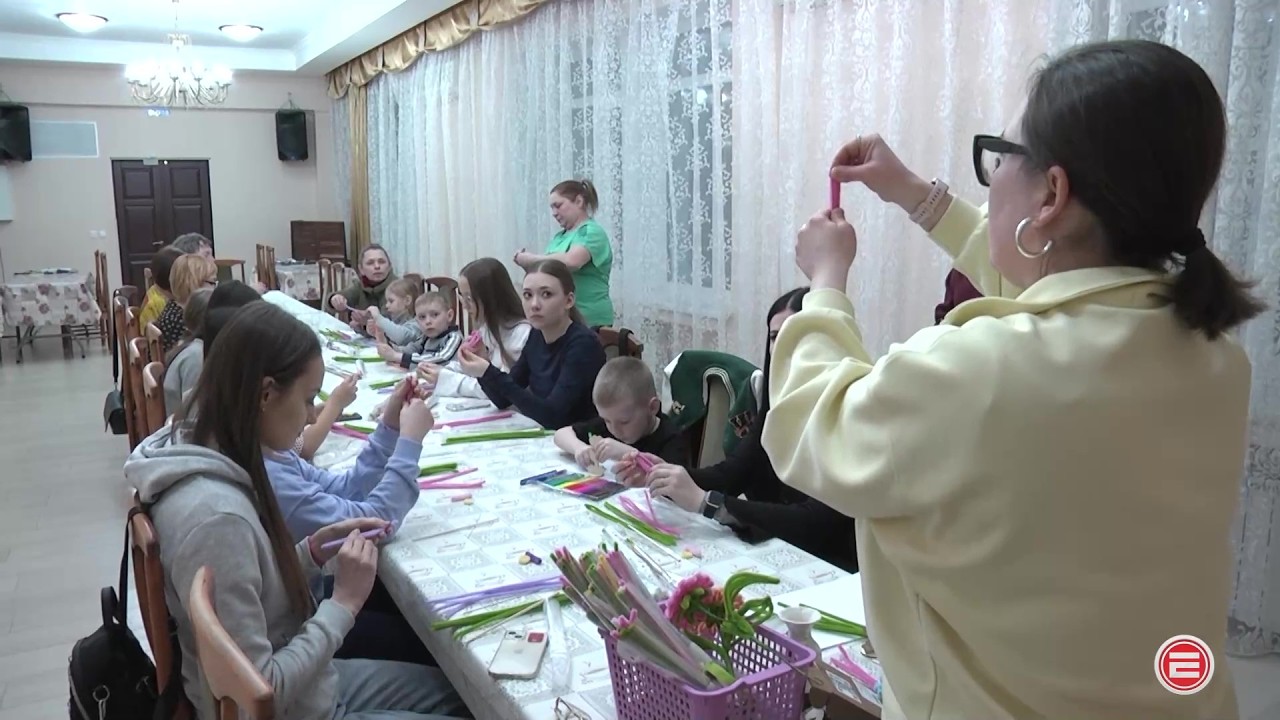 Как сделать цветок из гусеницы. В Ревде прошёл творческий мастер-класс
