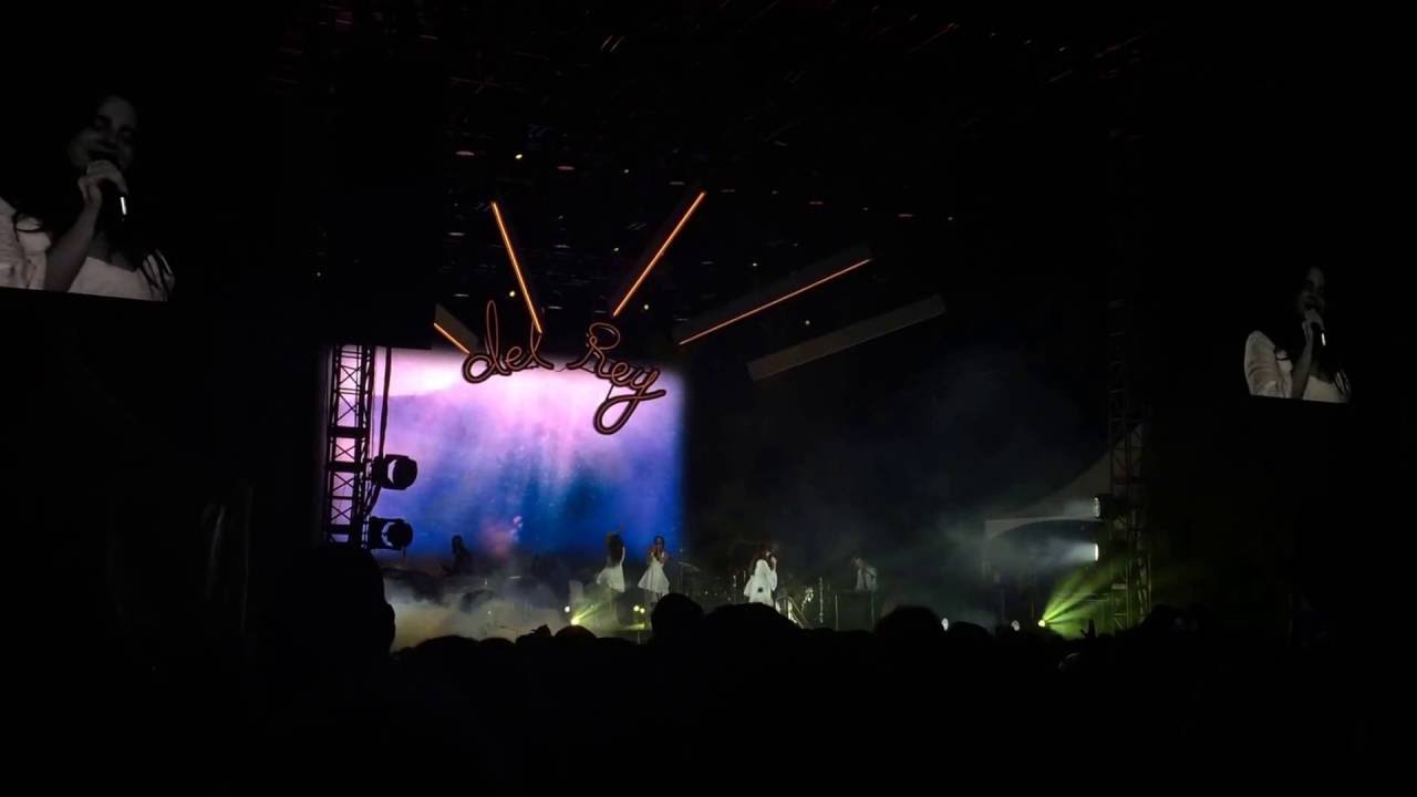 Freak - Lana Del Rey Live in Orange County, California at Ohana Fest 2016