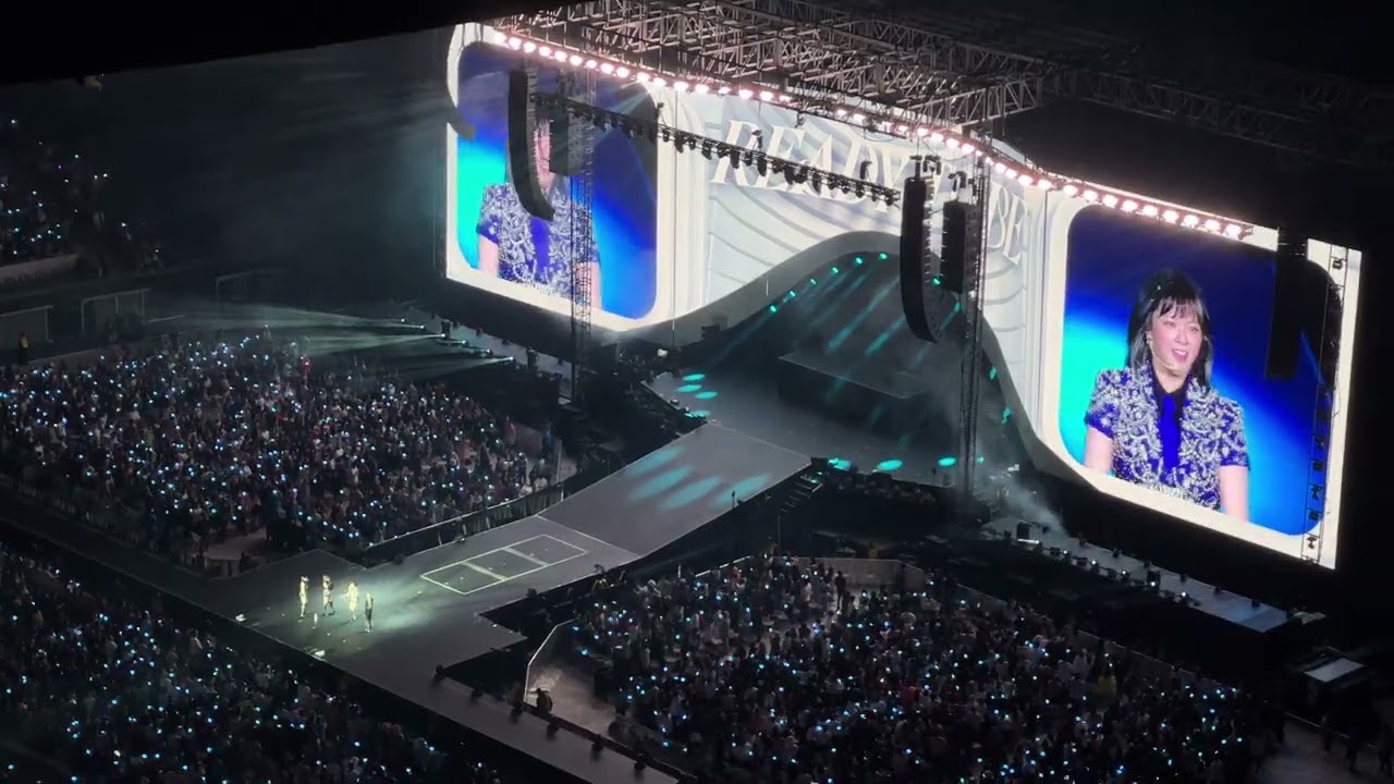 Twice | Talk and Dancing to S Class | Los Angeles 2023