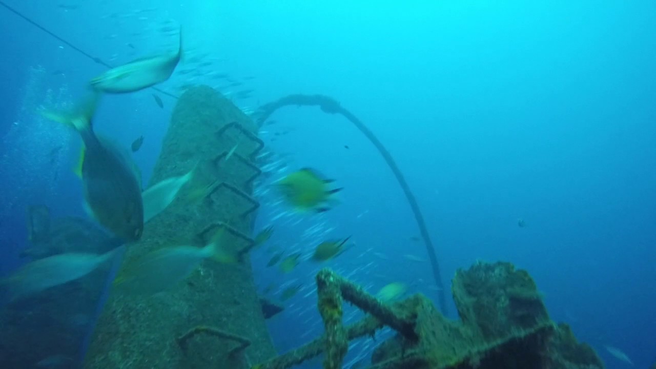 Duikje van de kant met Blue Explorers Abades Tenerife. (Kurt & Ahd)