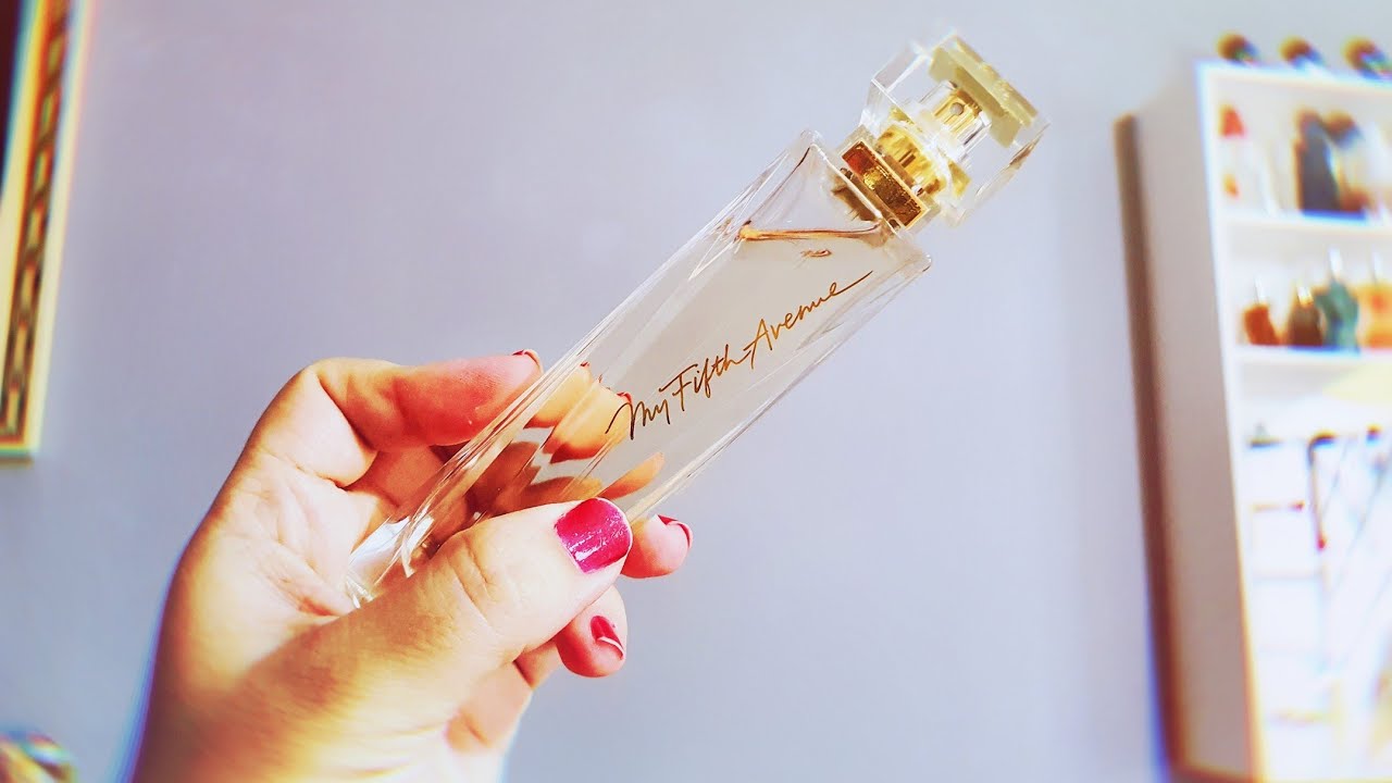 Tem Cheiro de Perfume Caro (Mas Não é)