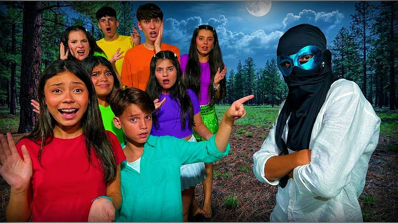 Quem Convidou Um Máscarado Misterioso Para Nossa Festa ?!