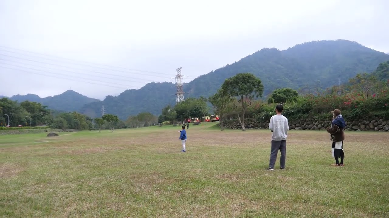 20251226001#504【帶孩子去玩遙控飛機】